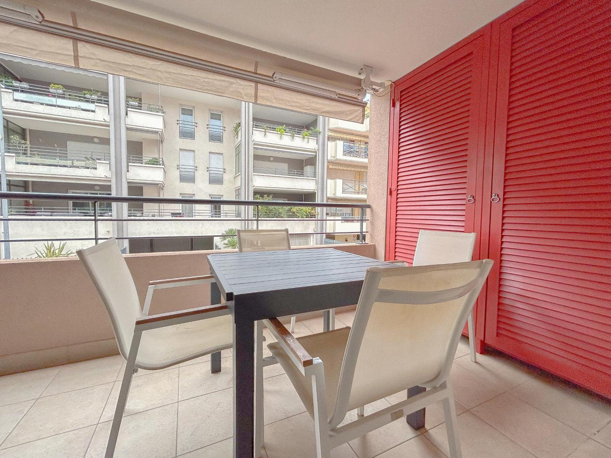 Appartement Centrale A 100 M Des Plages Rue De Provence Сен-Рафаель Екстер'єр фото